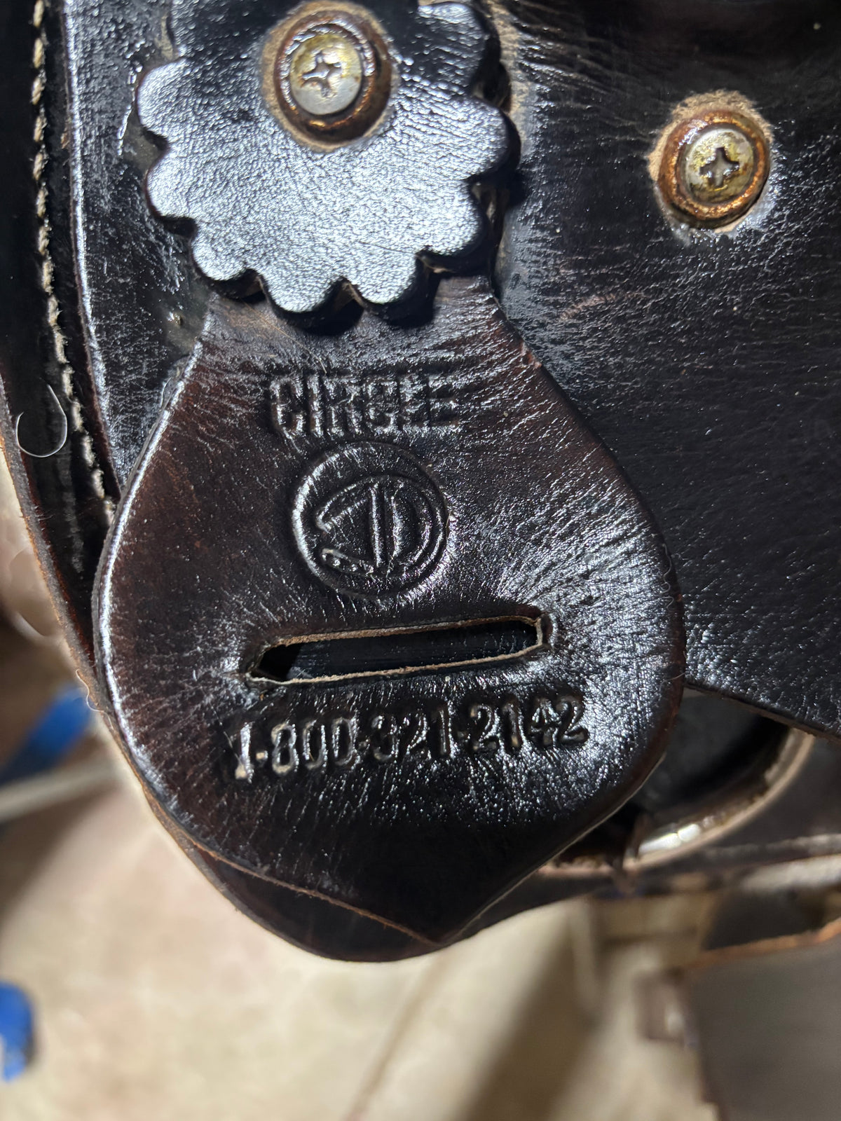 Circle D 18” seat 8” gullet