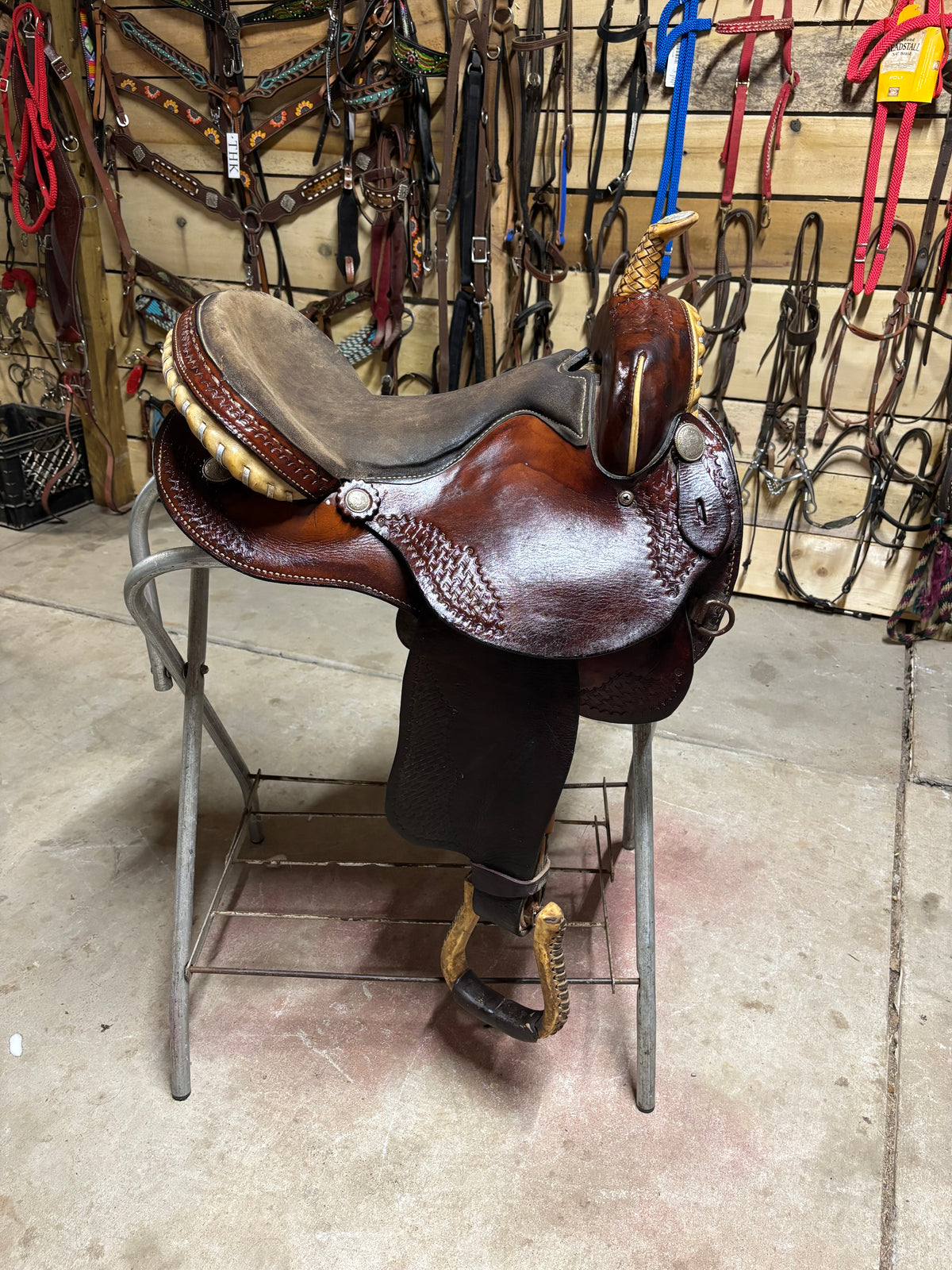 Barrel Saddle